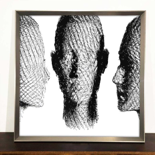 Quadro Decorativo Moderno com Moldura Prata Rostos Abstratos em Preto e Branco