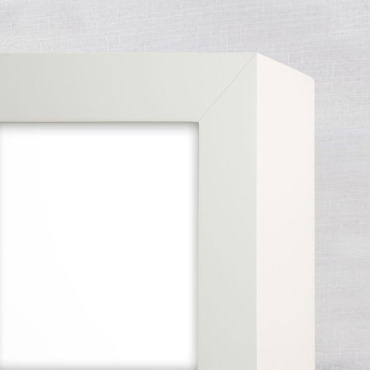 Detalhes da moldura, com perfeito acabamento até em suas emendas.