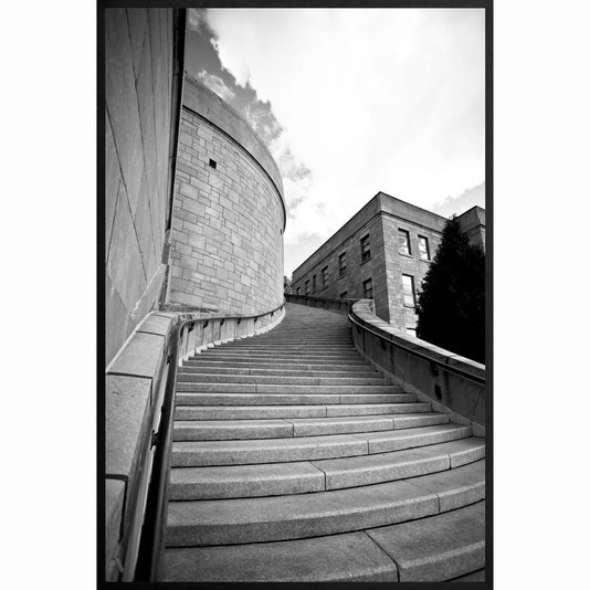 Quadro Grande com Moldura Preta Escadaria em Preto e Branco - Escolha o Tamanho