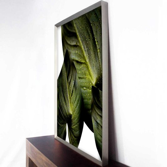 Quadro Grande Decorativo com Moldura Robusta Prata Chanfrada Imagem Folhas Verdes