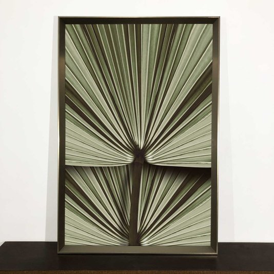Quadro Moderno com Moldura Prata Chanfrada Arte Floral em Tons de Verde