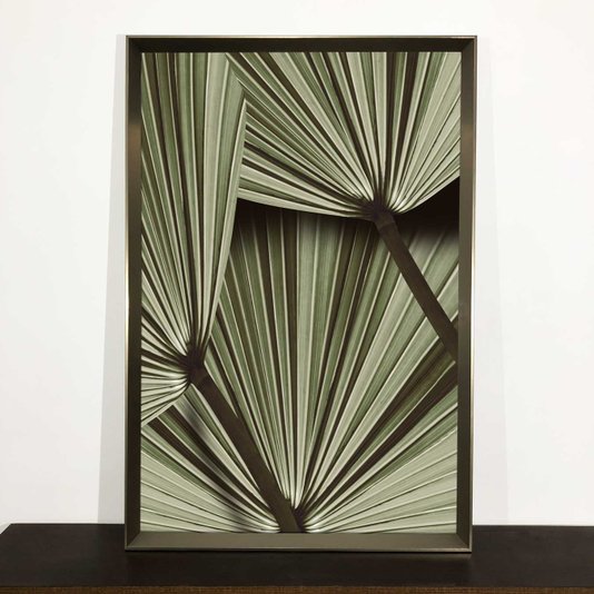 Quadro Moderno Floral em Tons de Verde com Moldura Prata Chanfrada