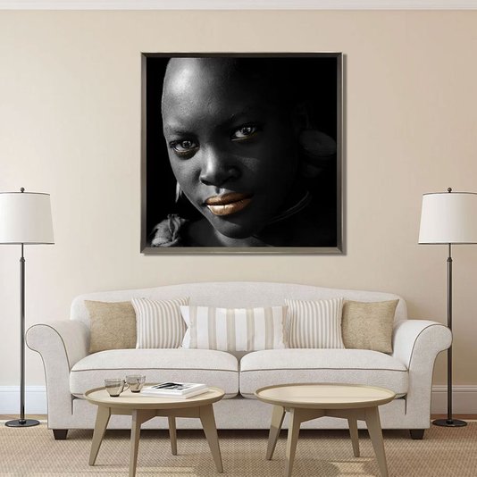 Quadro decorativo Fotografia Trevor Cole - Rostos Africanos. Retrato Dramático Mulher Etíope. Local: Mizan Teferi - Etiópia