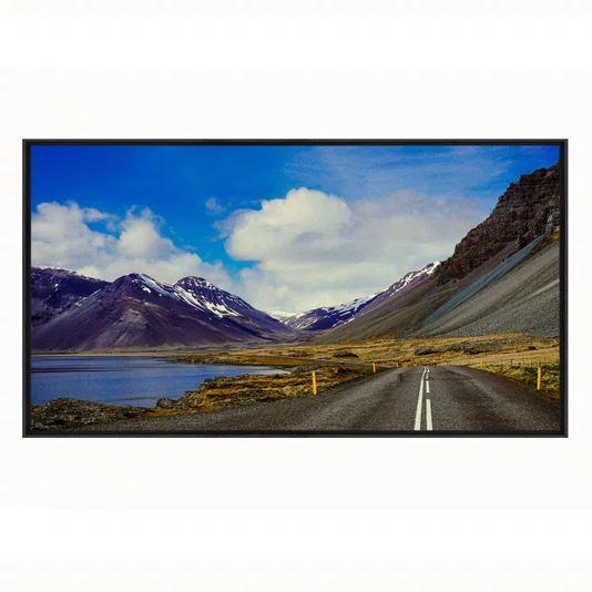 Quadro Paisagem de Estrada Cênica com Lago, Montanhas Nevadas e Céu Azul