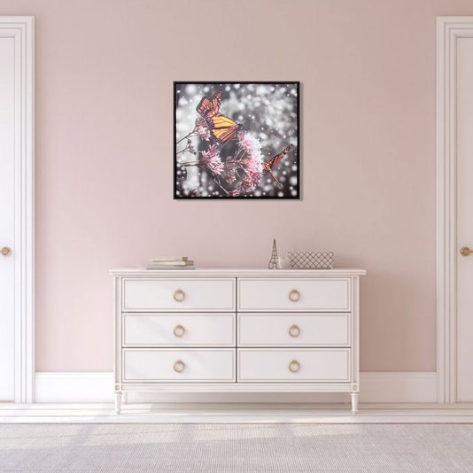 Quadro Tela Decorativa Emoldurada Borboletas em Flor 70x75cm