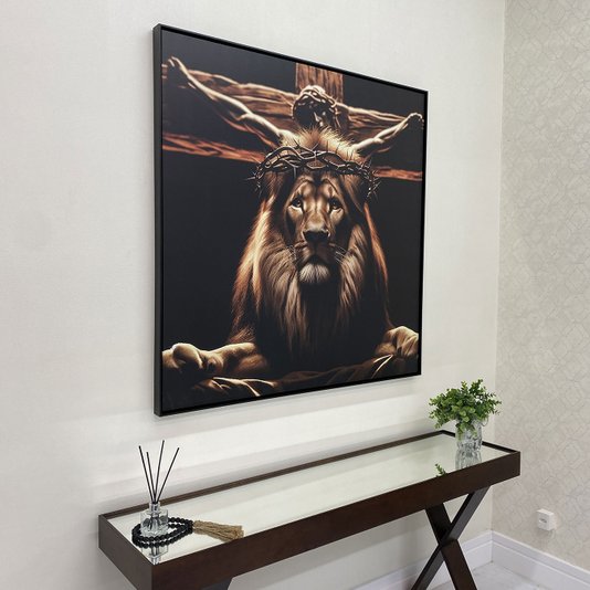 Tela Canvas com Moldura Preta Leão com Coroa de Espinhos e Jesus na Cruz
