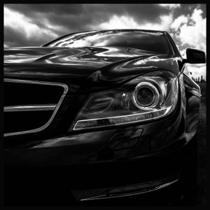 Quadro Decorativo em Preto e Branco Carro Esportivo Mercedes Benz 80x80cm Quadro Decorativo em Preto e Branco Carro Esportivo Mercedes Benz 80x80cm