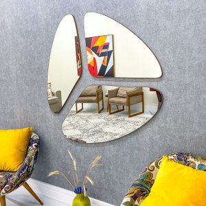 Conjunto de Espelhos Orgânicos Borda Infinita: Estilo e Ampliação Visual 115x115 cm Conjunto de Espelhos Orgânicos Borda Infinita: Estilo e Ampliação Visual 115x115 cm