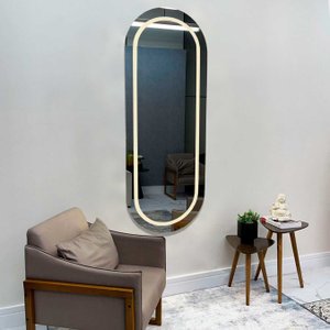 Espelho Arredondado Moderno Jateado com LED e Sensor Touch: Elegância e Praticidade Espelho Arredondado Moderno Jateado com LED e Sensor Touch: Elegância e Praticidade