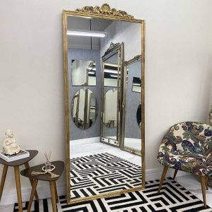 Espelho Clássico com Moldura em Madeira Dourada Folheada à Mão: Elegância e Luxo Espelho Clássico com Moldura em Madeira Dourada Folheada à Mão: Elegância e Luxo