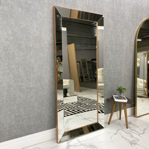 Espelho Moderno com Moldura Espelhada e Borda Folheada à Mão com Folha Cobre Espelho Moderno com Moldura Espelhada e Borda Folheada à Mão com Folha Cobre