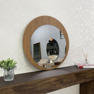 Espelho Moderno Fixo em Base de MDF Amadeirada: Um toque de Sofisticação e Funcionalidade Espelho Moderno Fixo em Base de MDF Amadeirada: Um toque de Sofisticação e Funcionalidade