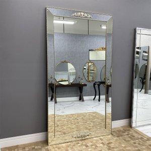 Espelho Neoclássico de Chão Prata com Moldura de Espelho Chanfrado Bisotê Espelho Neoclássico de Chão Prata com Moldura de Espelho Chanfrado Bisotê