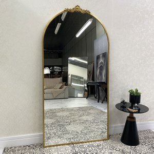 Espelho Oval Base Reta Estilo Clássico com Moldura Dourada Folheada à Mão Espelho Oval Base Reta Estilo Clássico com Moldura Dourada Folheada à Mão