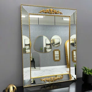 Espelho Venezia Neoclássico  Dourado com Moldura de Espelho Chanfrado Bisotê 90x120CM