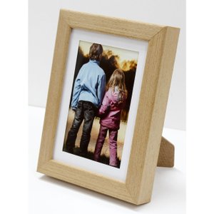 Porta Retrato Moldura Cor Carvalho para 1 Foto 10x15cm Porta Retrato Moldura Cor Carvalho para 1 Foto 10x15cm