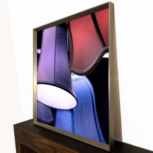 Quadro Criativo Moderno Arte Lustres Coloridos com Moldura Prata Chanfrada Quadro Criativo Moderno Arte Lustres Coloridos com Moldura Prata Chanfrada