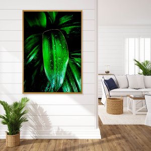 Quadro Decorativo Folhas Verdes na Chuva Detalhes em Dourado II - 70x100 cm
