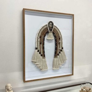 Quadro Decorativo Moderno Cocar Indígena Feito à Mão Arte em Fios 80x100 cm Quadro Decorativo Moderno Cocar Indígena Feito à Mão Arte em Fios 80x100 cm