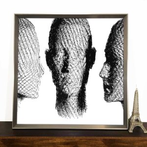 Quadro Decorativo Moderno com Moldura Prata Rostos Abstratos em Preto e Branco Quadro Decorativo Moderno com Moldura Prata Rostos Abstratos em Preto e Branco