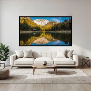 Quadro Paisagem de Lago Alpino com Reflexo, Montanhas e Floresta de Outono