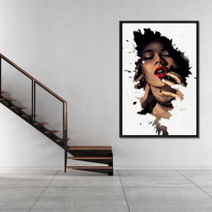 Quadro Tela Decorativa com Moldura Mulher Sedutora com Batom Vermelho 140x200cm Quadro Tela Decorativa com Moldura Mulher Sedutora com Batom Vermelho 140x200cm