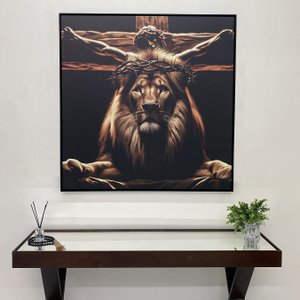 Tela Canvas com Moldura Preta Leão com Coroa de Espinhos e Jesus na Cruz Tela Canvas com Moldura Preta Leão com Coroa de Espinhos e Jesus na Cruz