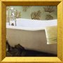 Quadro Decorativo com Moldura Dourada Banheira Branca 30x30cm
