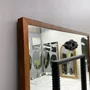 Espelho Clássico com Moldura Marrom e Apliques Pretos