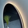 Espelho com LED Redondo e Moldura Preta Laqueada: Elegância e Versatilidade para sua Decoração