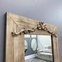 Espelho Decorativo Rústico Moldura na Cor Creme Estilo Provençal com Aplique