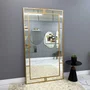 Espelho Grade Decorativo Moderno com Moldura Laqueada: Resistência com Elegância