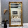 Espelho Grande de Chão Corpo Inteiro com Moldura Clássica Dourada Folheada à  Mão