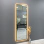 Espelho Retangular com Moldura em Carvalho Americano e LED - Iluminação e Funcionalidade