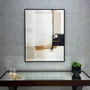 Quadro Abstrato Moderno em Tons Neutros e Sofisticados com Acentos Metálicos