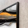 Quadro Abstrato Moderno Preto e Ouro Fluido e Elegante com Moldura e Vidro
