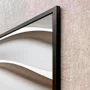 Quadro Abstrato Refinado em Tons Neutros com Ondas Suaves e Moldura e Vidro