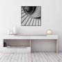 Quadro Escada Espiral em Preto e Branco por Dorival Moreira 50x50 cm