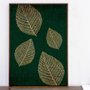 Tela Canvas Decorativa com Moldura Folhas em Fundo Verde 70x100 cm